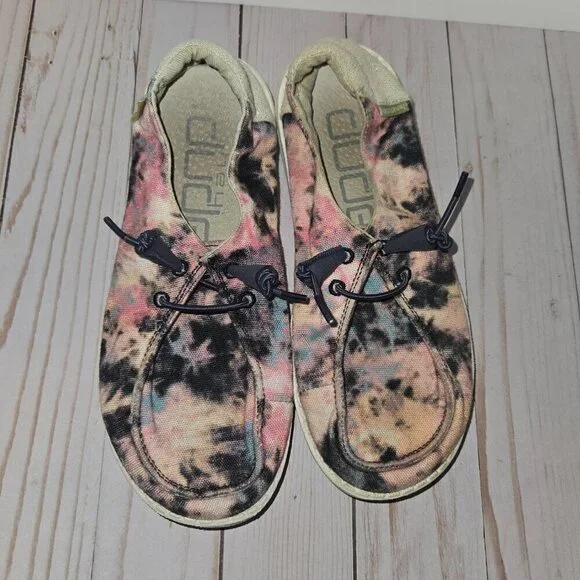 CLEARANCE • Hey Dude • Moccasin • Youth Size 3 or Ladies Size 4 - Picture 2 of 12